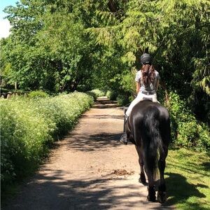 Meet your Posher, Natasha